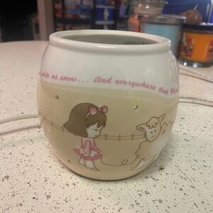 Scentsy Ceramic Wax Warmer Mary Had A Little Lamb no lid!